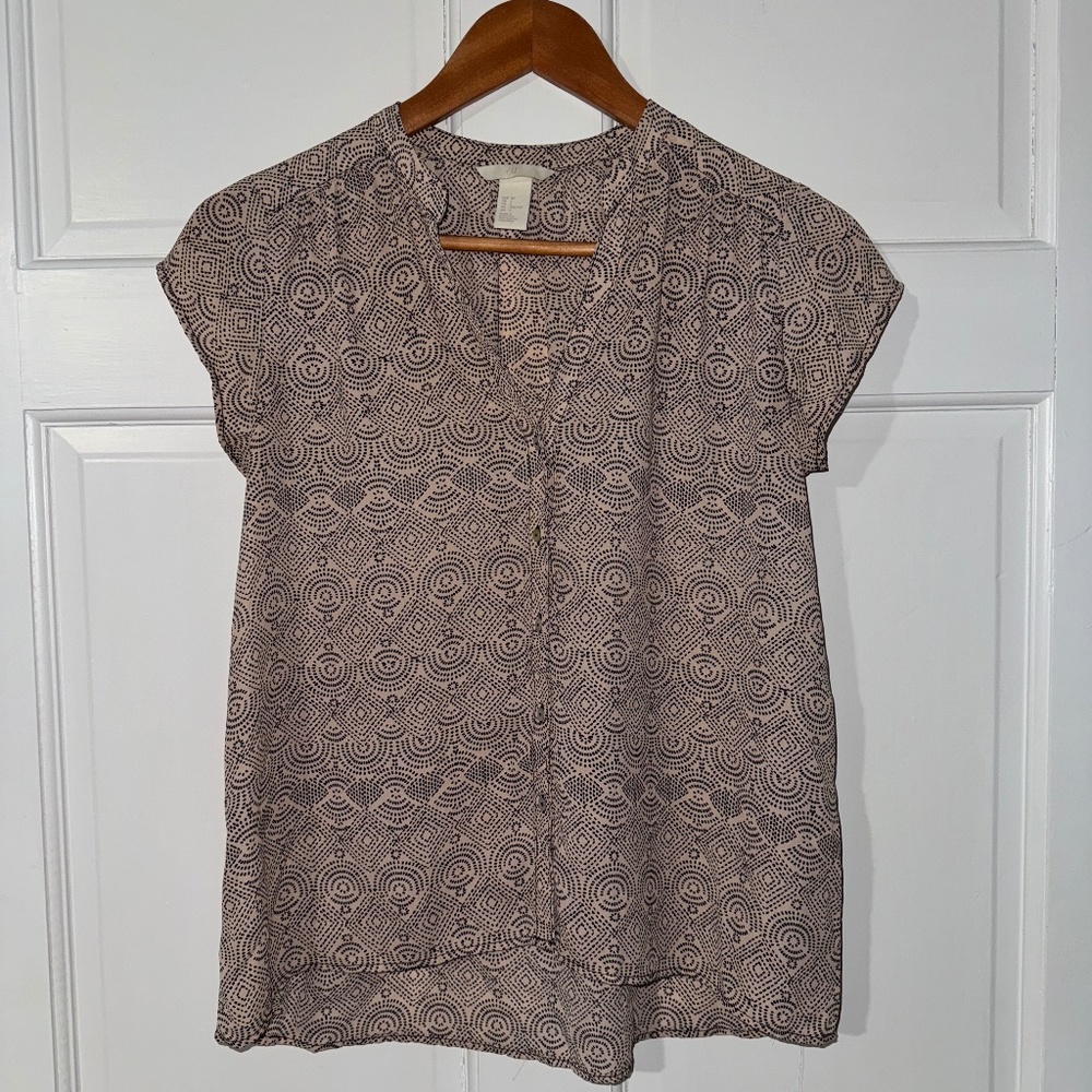 H&M Cap Sleeve Patterned Blouse - size 2